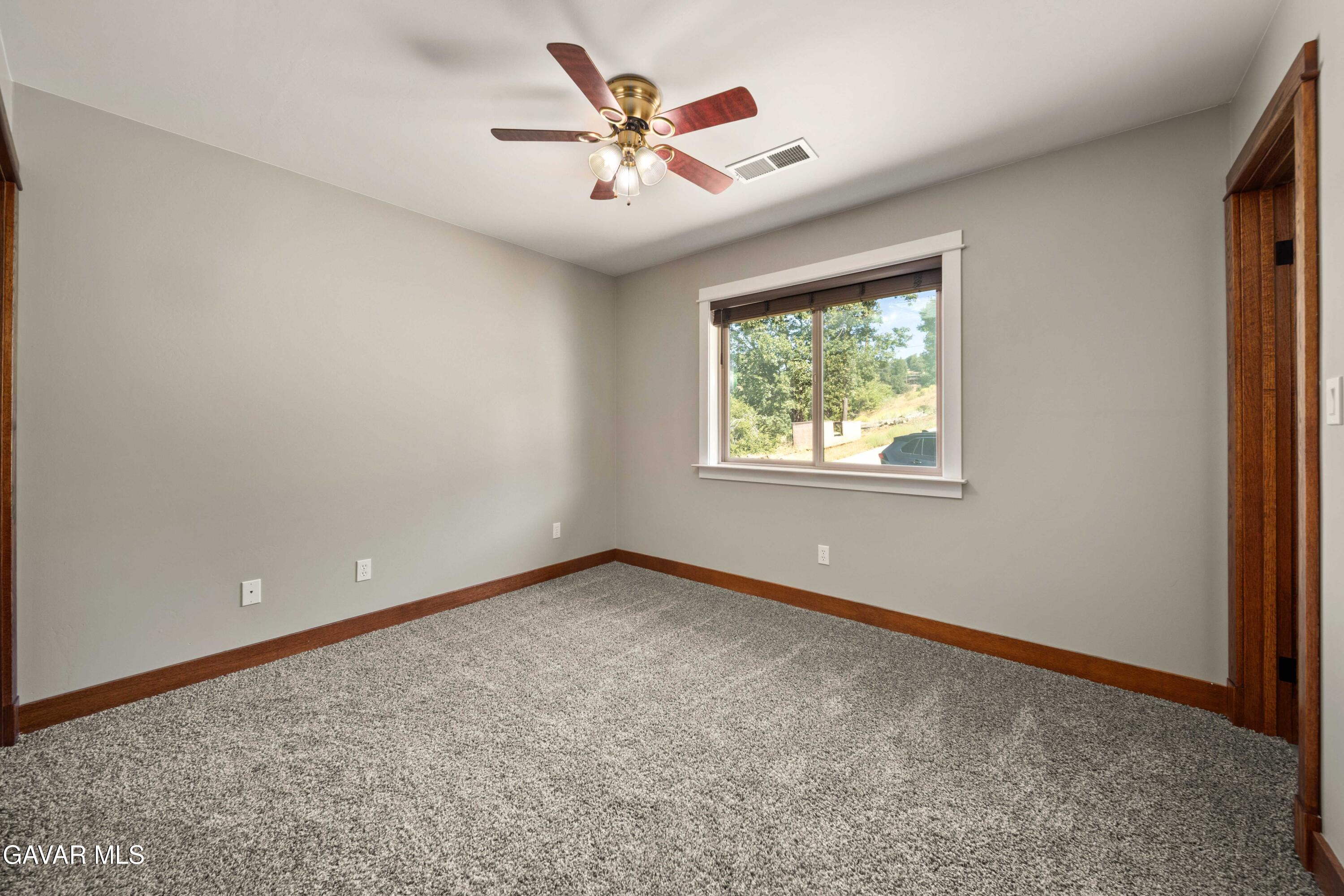 29600 Goldspike Road Tehachapi, CA 93561 - Photo 18 of 53 29600 Goldspike Rd-17