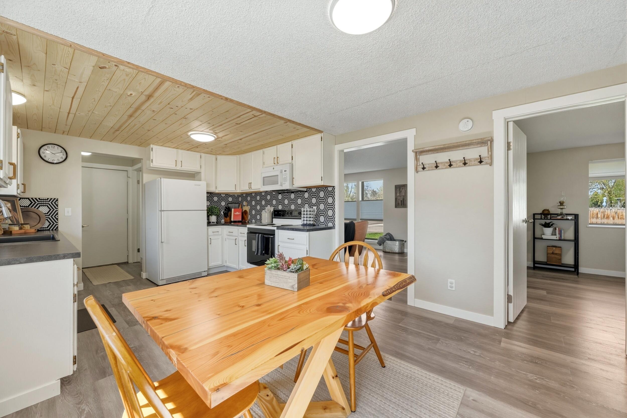 441 Canby Street Sheridan, WY 82801 - Photo 15 of 26 15