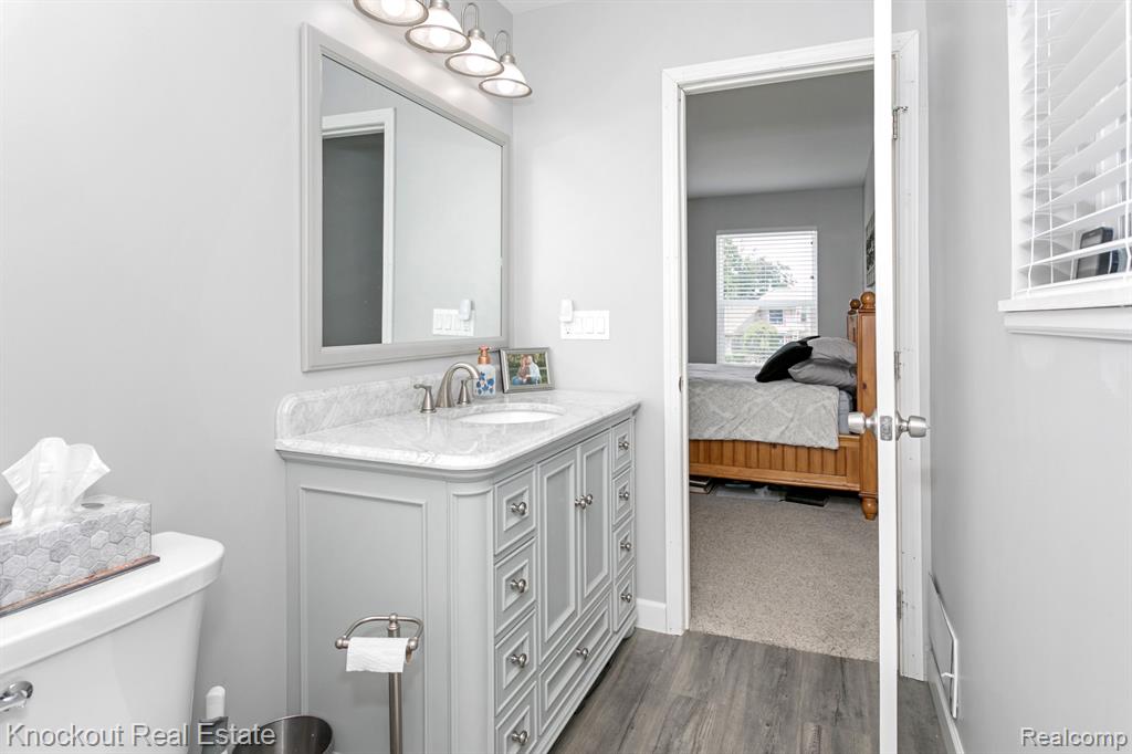 2250 Briar Ridge Wolverine Lake, MI 48390 - Photo 21 of 44