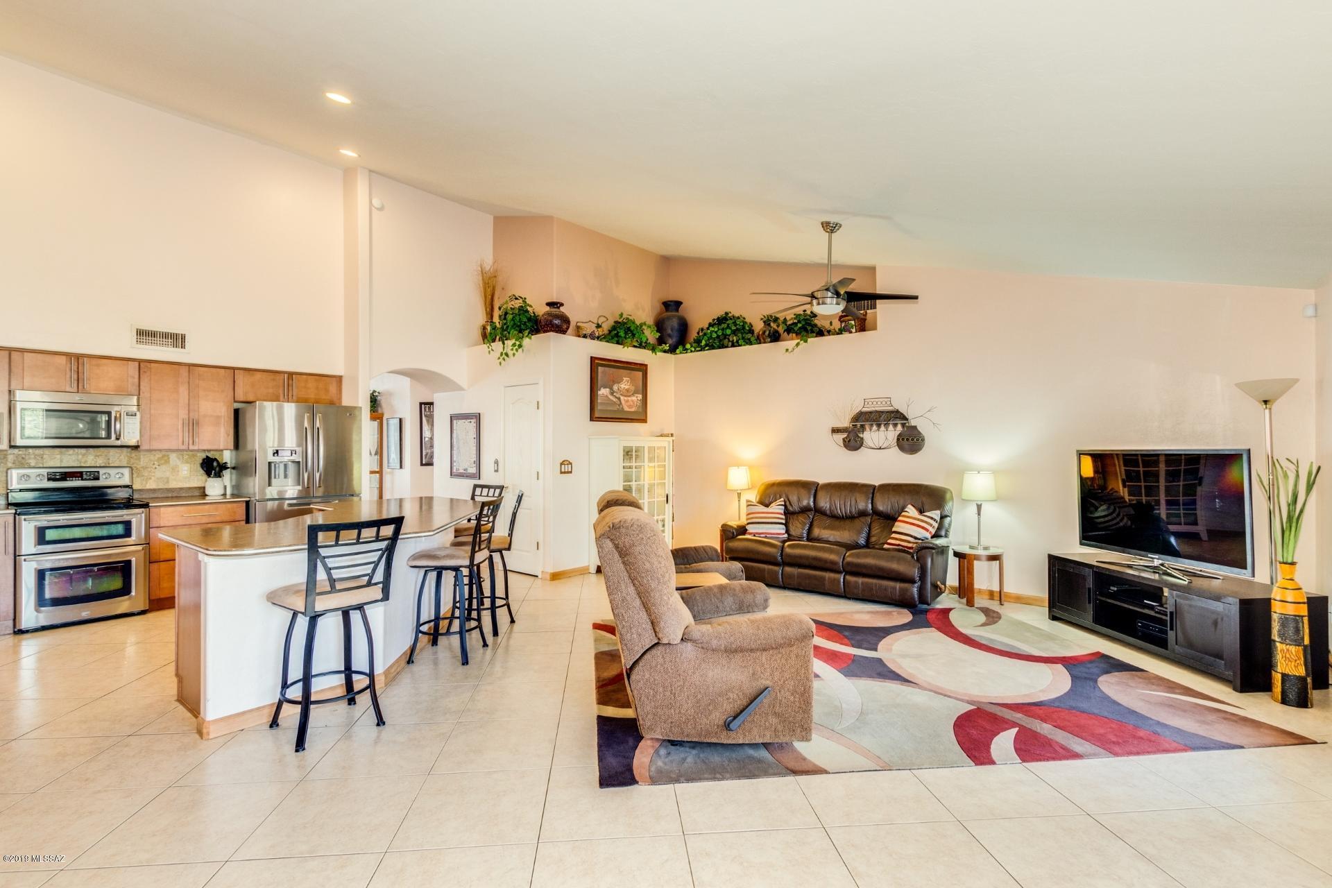 6831 West Rifle Way Tucson, AZ 85743 - Photo 8 of 17