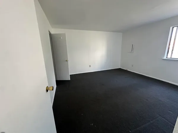 $1,800 | 2734 Evergreen Court, Unit 2734, Mays Landing, NJ 08330