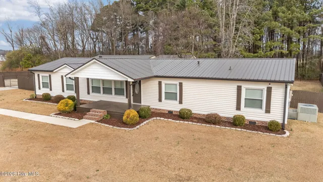 $449,000 | 3905 Hudsons Crossroads Road, Greenville, NC 27858