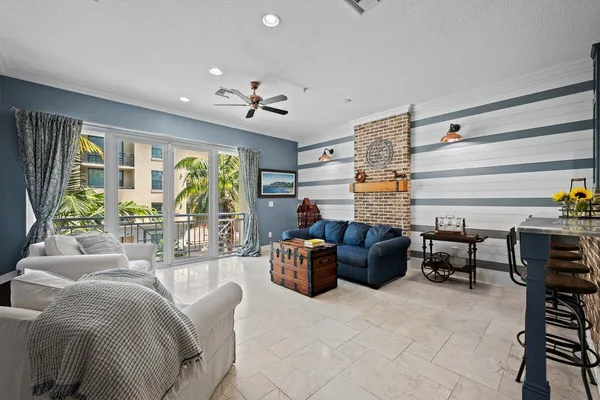 $1,065,000 | 12 Southeast 1st Avenue, Unit 302, Delray Beach, FL 33444
