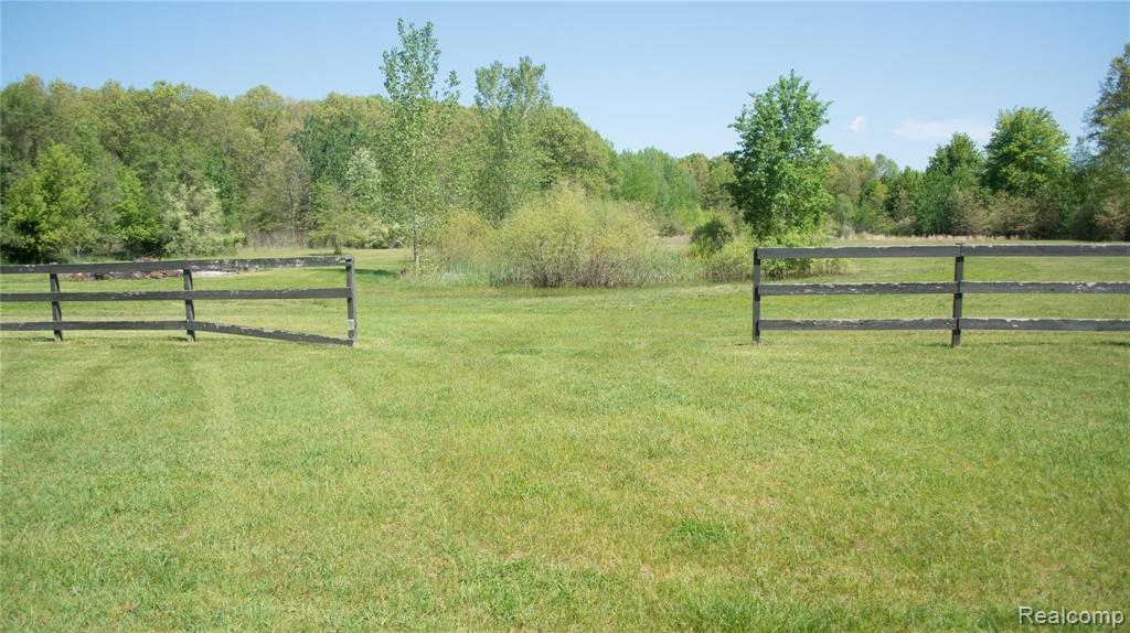 10725 Torrey Road Willis, MI 48191 - Photo 23 of 27