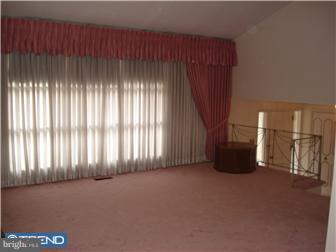 9728 Laramie Road Philadelphia, PA 19115 - Photo 5 of 12