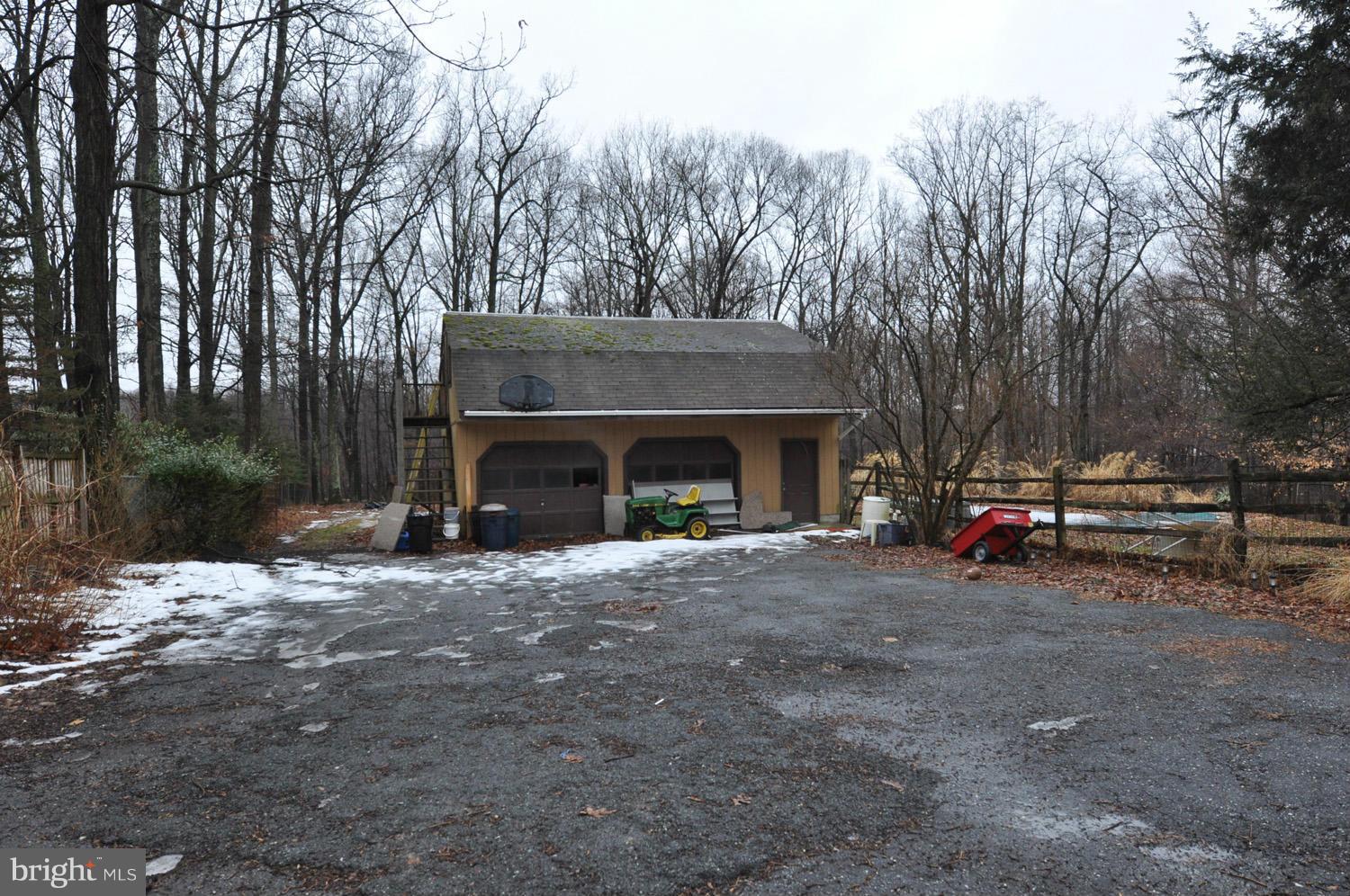 8510 Hawkins Creamery Road Gaithersburg, MD 20882 - Photo 27 of 30 Detached Garage