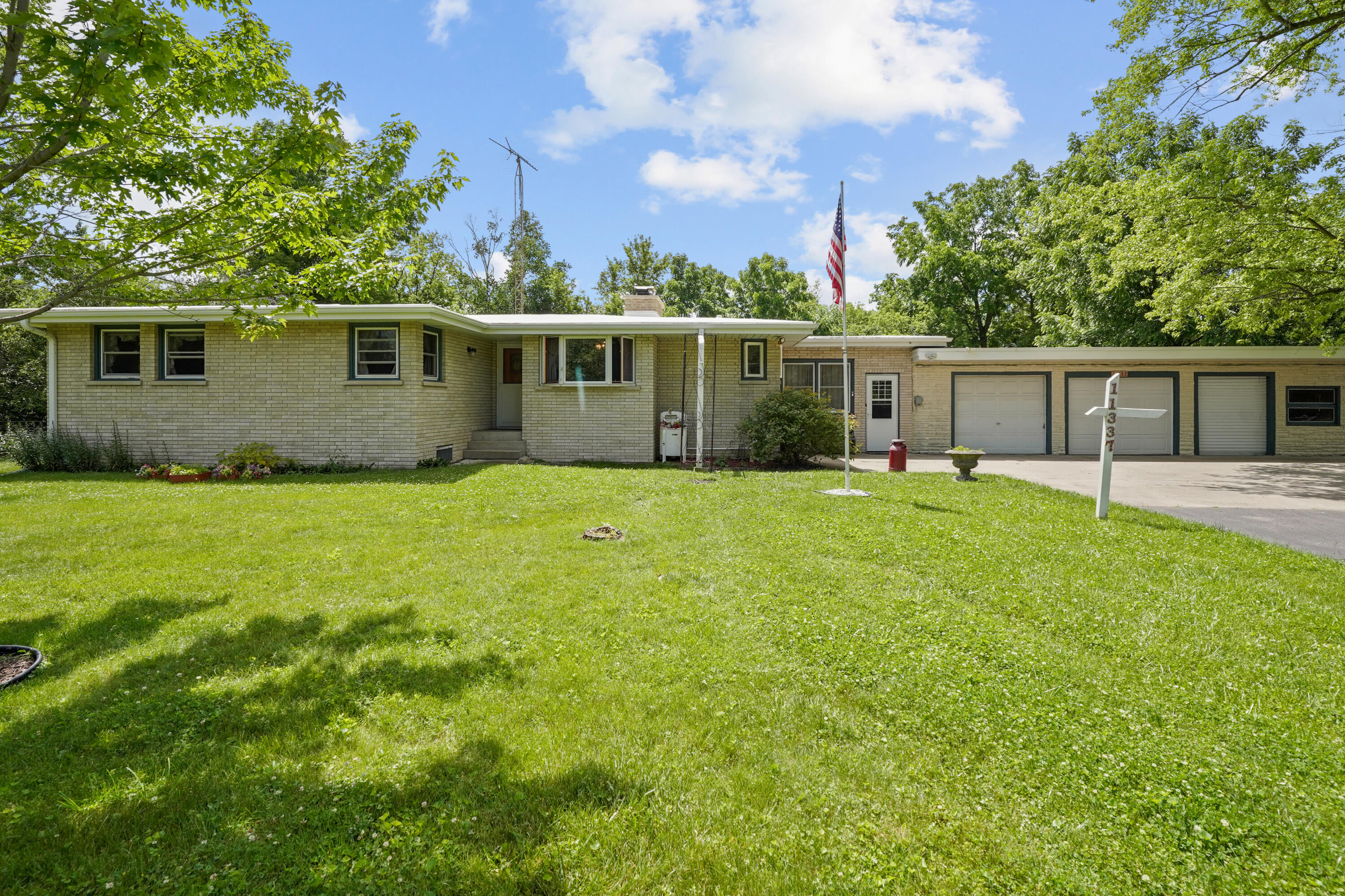 11337 Wilmot Road Pleasant Prairie, WI 53158 - Photo 42 of 47 DSC09423
