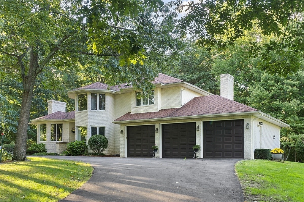 16 Fox Run Lane Salem, NH 03079 - Photo 3 of 42