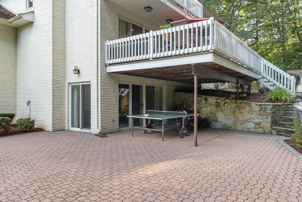 16 Fox Run Lane Salem, NH 03079 - Photo 40 of 42