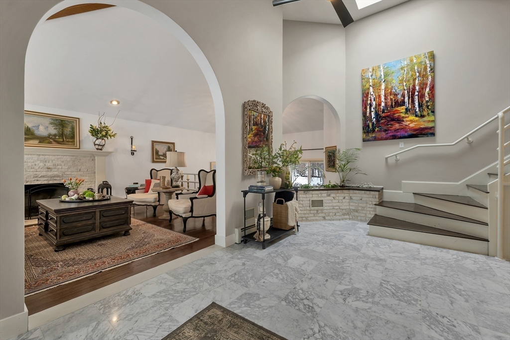 16 Fox Run Lane Salem, NH 03079 - Photo 6 of 42