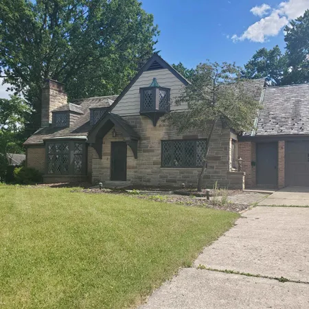 $319,000 | 1826 McKinley Street, Bay City, MI 48708