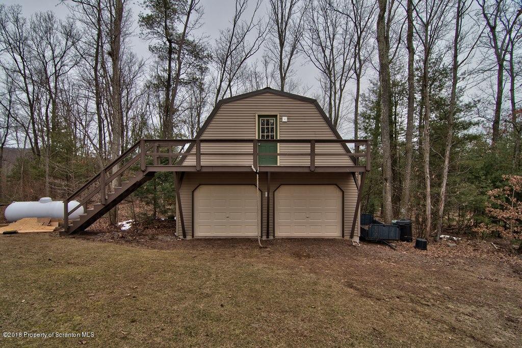 61 West County Road Wapwallopen, PA 18660 - Photo 4 of 31 Gallery Image 4