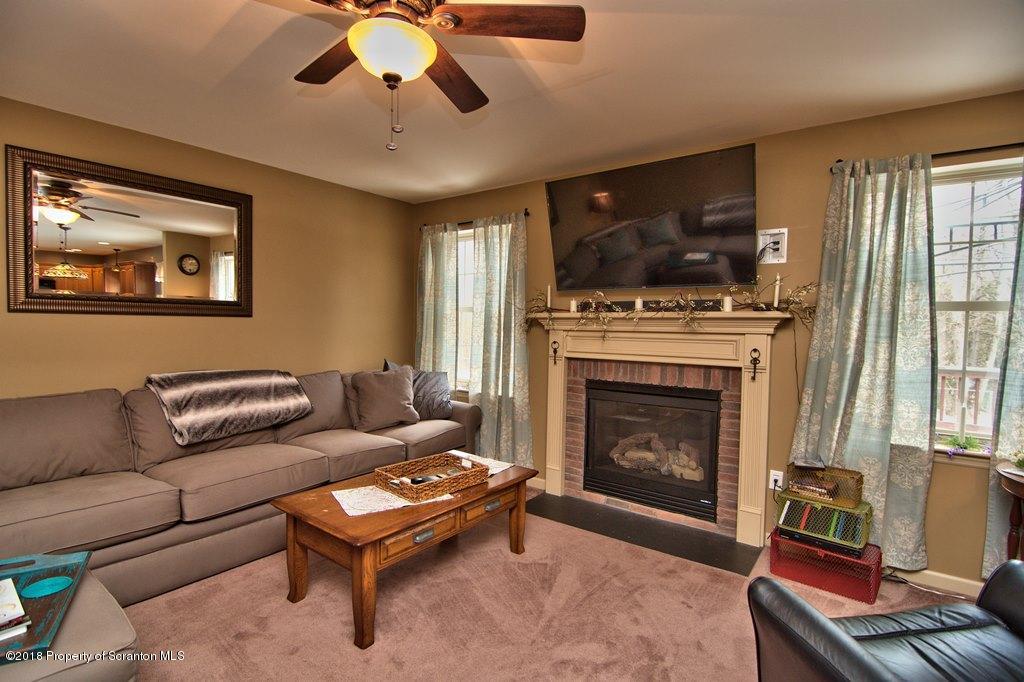 61 West County Road Wapwallopen, PA 18660 - Photo 5 of 31 Gallery Image 5