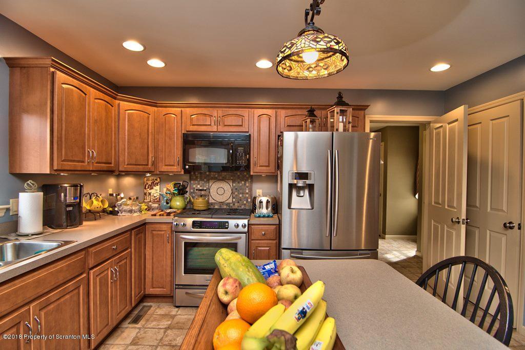 61 West County Road Wapwallopen, PA 18660 - Photo 8 of 31 Gallery Image 8