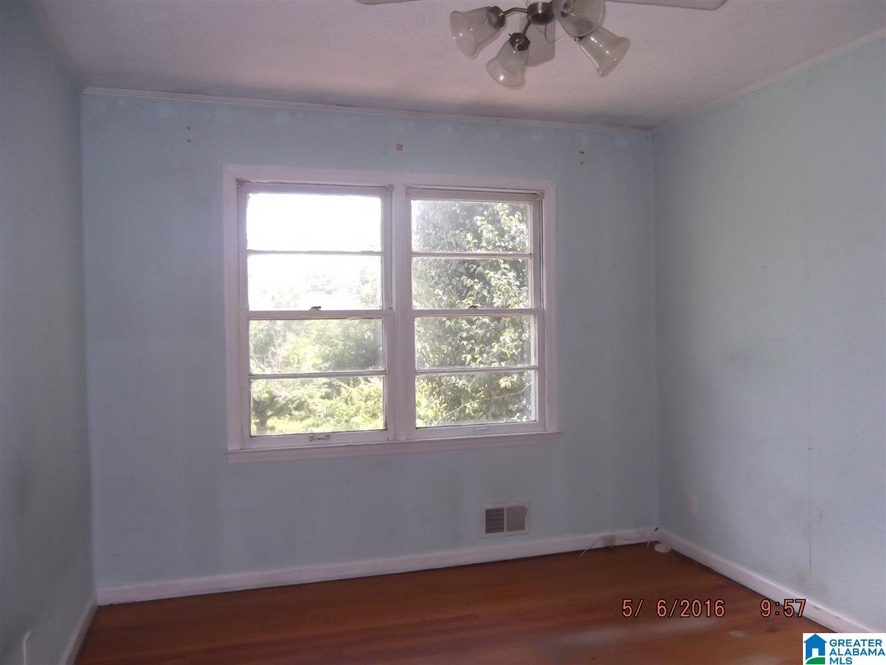 307 Crosson Street Weaver, AL 36277 - Photo 7 of 20