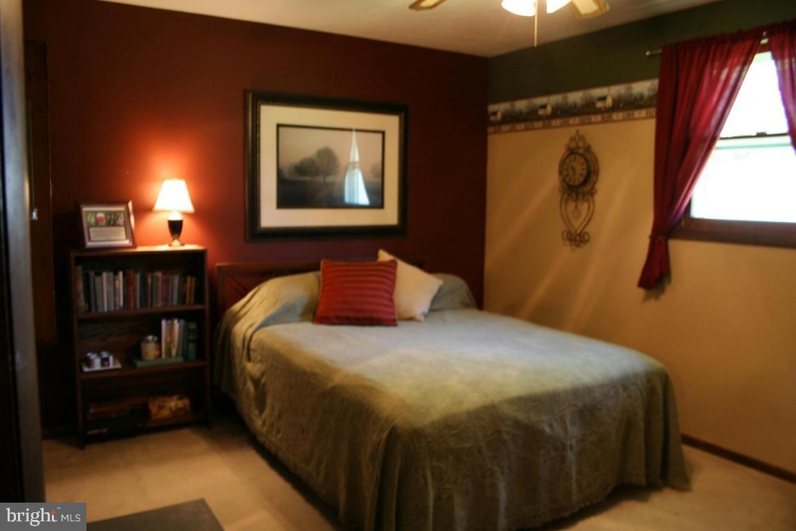 3672 Roundtop Road Elizabethtown, PA 17022 - Photo 6 of 15 Gallery Image 6