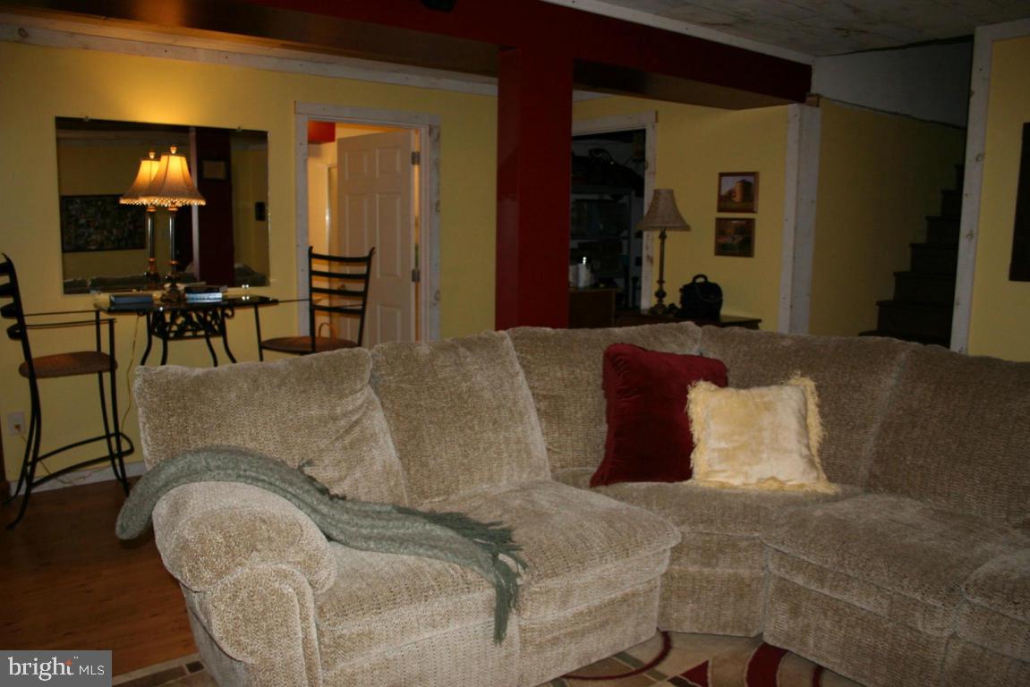 3672 Roundtop Road Elizabethtown, PA 17022 - Photo 10 of 15 Gallery Image 10