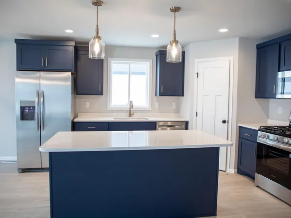 $428,530 | 832 2nd Avenue, Horace, ND 58047