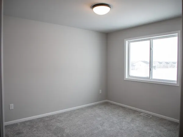 $428,530 | 832 2nd Avenue, Horace, ND 58047