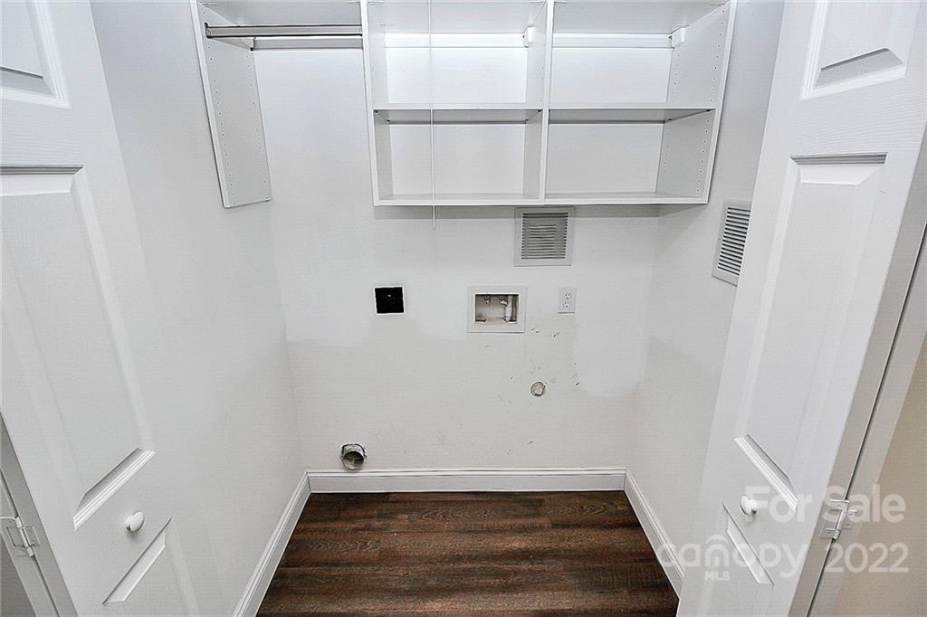 11630 Rabbit Ridge Road Charlotte, NC 28270 - Photo 15 of 32 a view of an empty room with hallway
