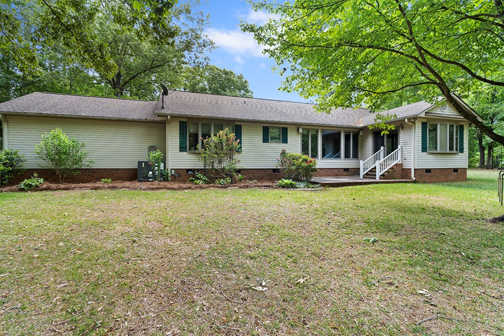 3060 Scurry Island Road Chappells, SC 29037 - Photo 2 of 22