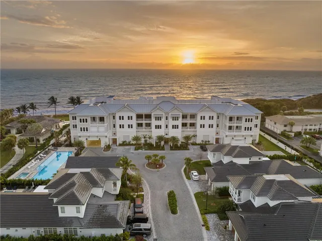 $3,995,000 | 950 Surfsedge Way, Unit 205, Vero Beach, FL 32963