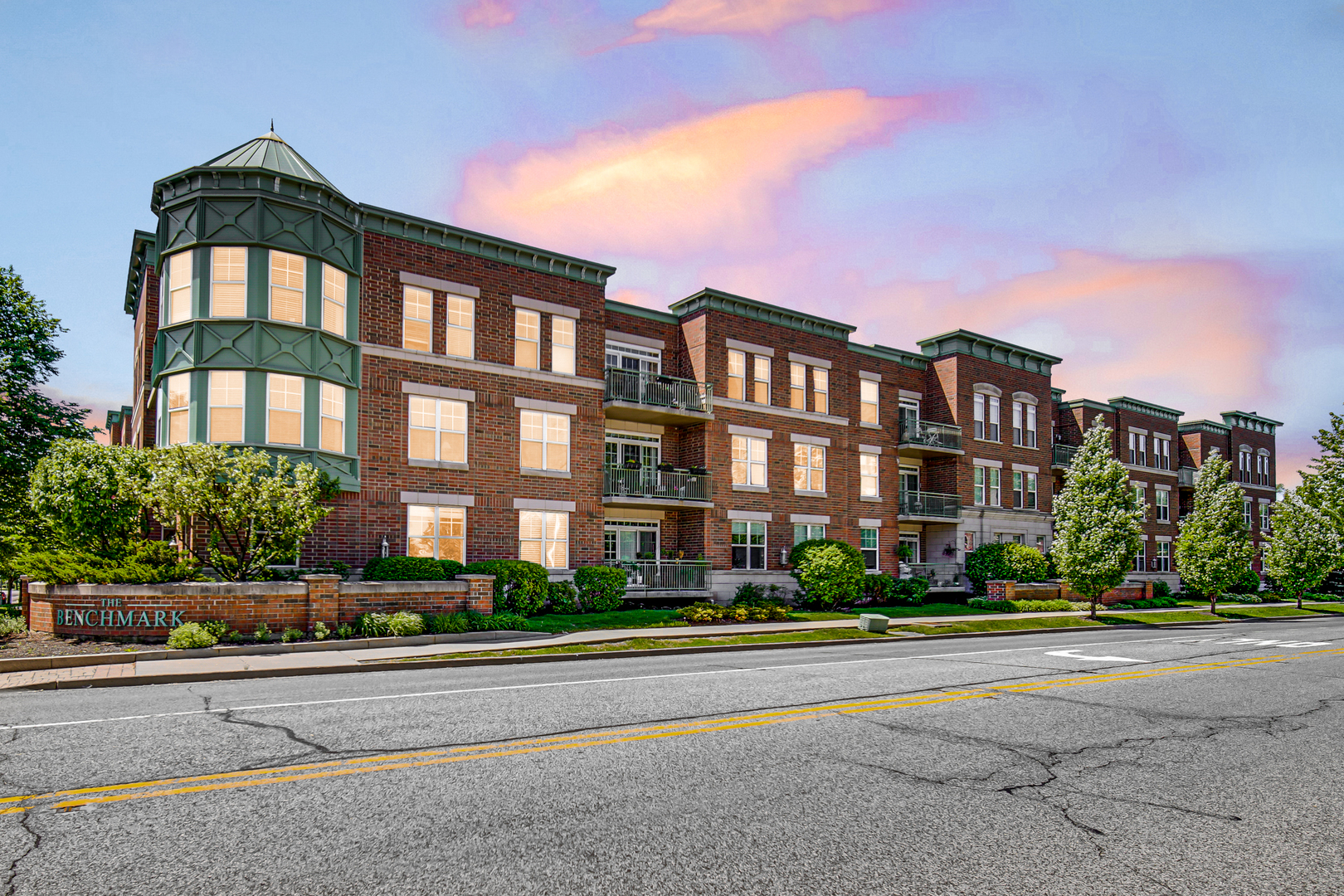 133 West Palatine Road, Unit 102 Palatine, IL 60067 - Photo 8 of 21 a front view of a building