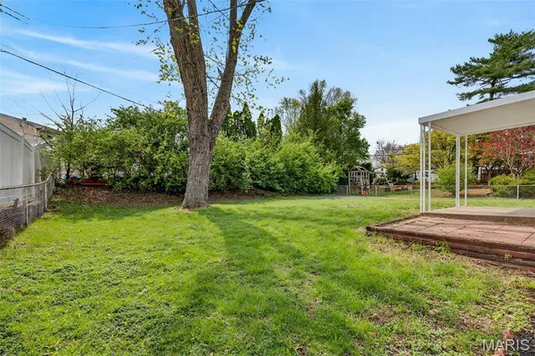 $249,900 | 11828 Foxwood Drive, Maryland Heights, MO 63043