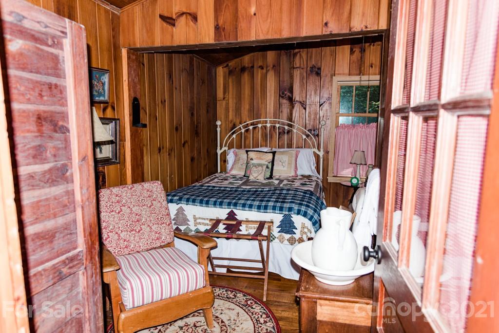 101 Cold Spring Road Burnsville, NC 28714 - Photo 21 of 33 Gallery Image 21