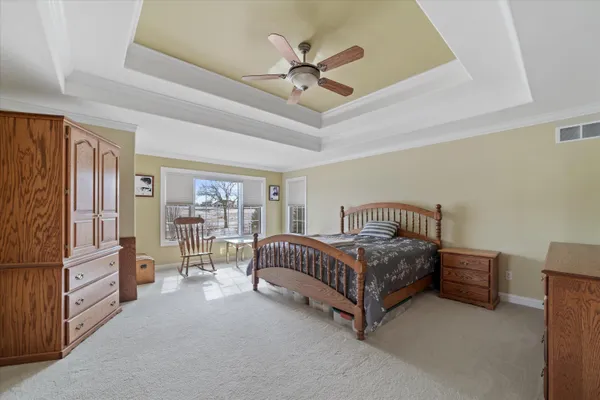 $899,900 | N60W27179 Trappers Run, Merton, WI 53089