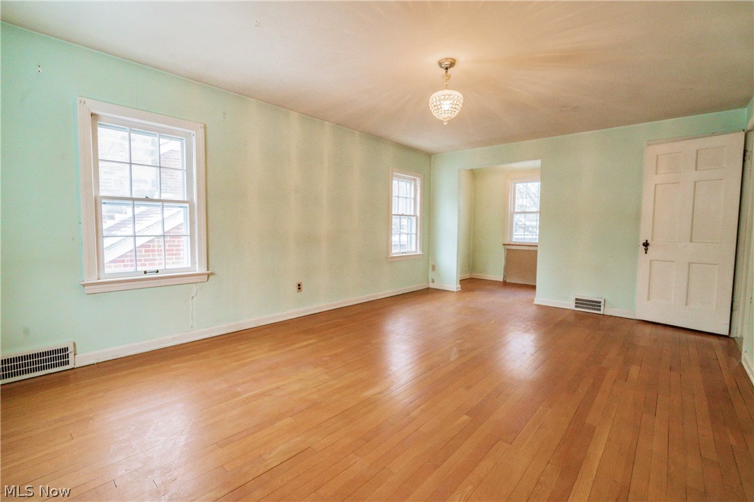 1508 Laclede Road South Euclid, OH 44121 - Photo 15 of 28
