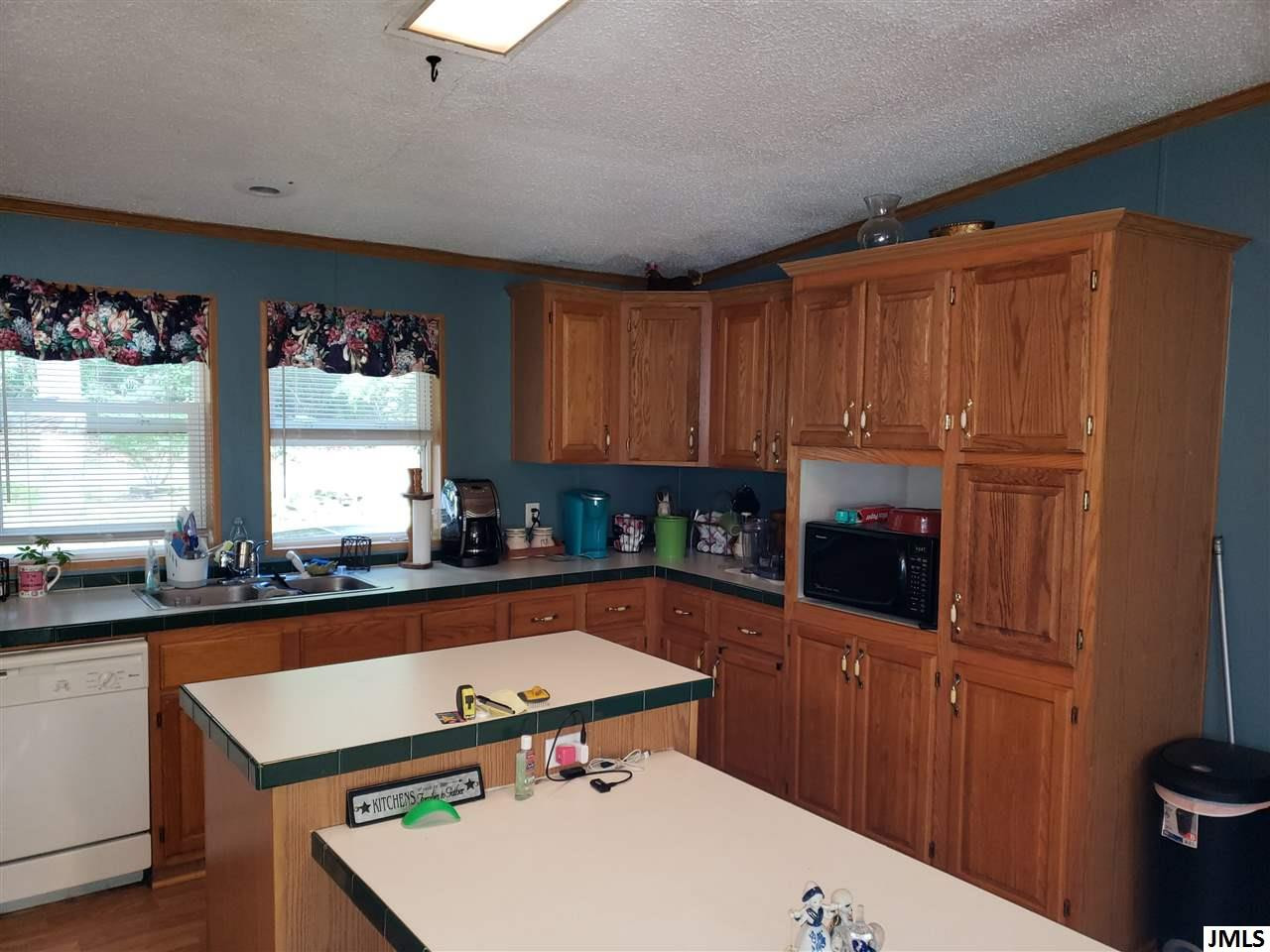 6563 Ann Arbor Road Jackson, MI 49201 - Photo 6 of 28 Photo 6