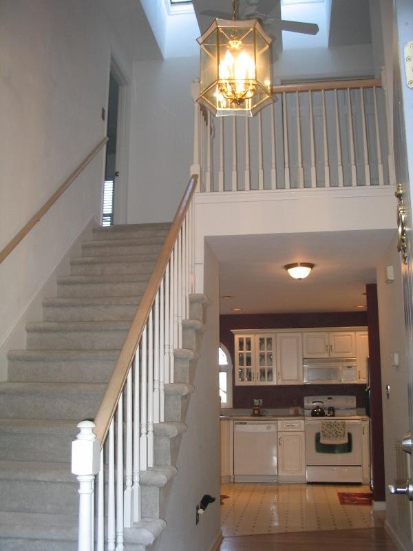 2730 Summit Ridge Road Northeast Roanoke, VA 24012 - Photo 3 of 24 Entry Foyer