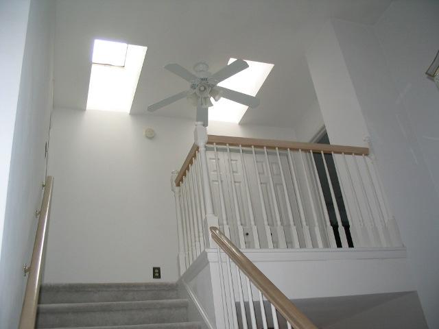 2730 Summit Ridge Road Northeast Roanoke, VA 24012 - Photo 4 of 24 Foyer
