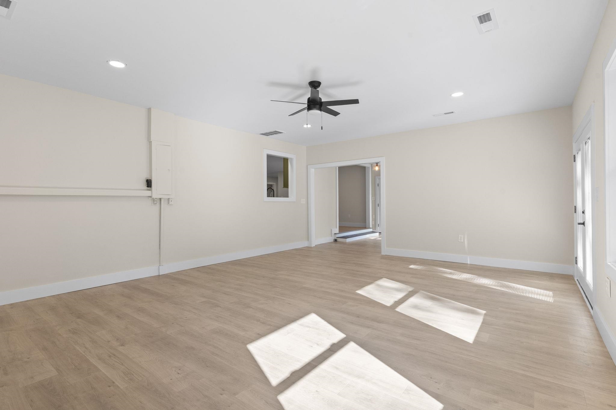 947 Fox Hollow Road Conway, SC 29526 - Photo 20 of 40 Unfurnished room with light wood-style floors, recessed lighting, and ceiling fan