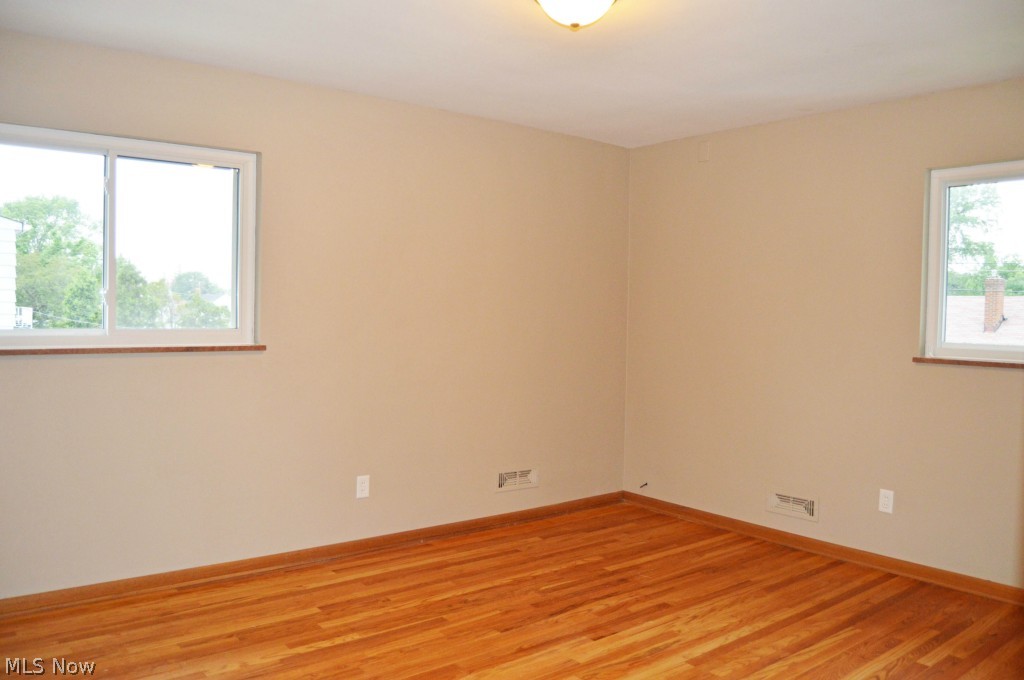 2926 Snow Road Cleveland, OH 44134 - Photo 17 of 25