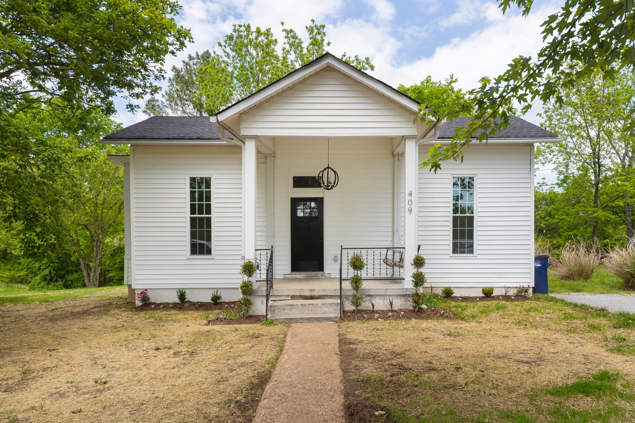 409 Rhum Drive Columbia, TN 38401 - Photo 1 of 18 Gallery Image 1