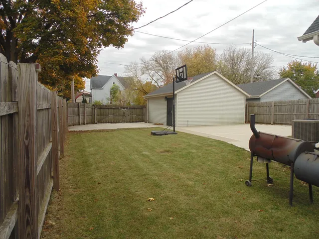 $264,900 | 2301 West Garfield Avenue, Milwaukee, WI 53205