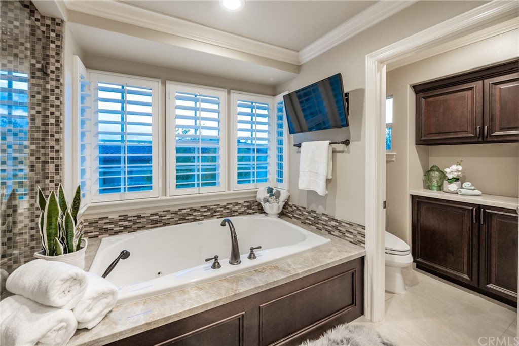 35 Cezanne Irvine, CA 92603 - Photo 26 of 63