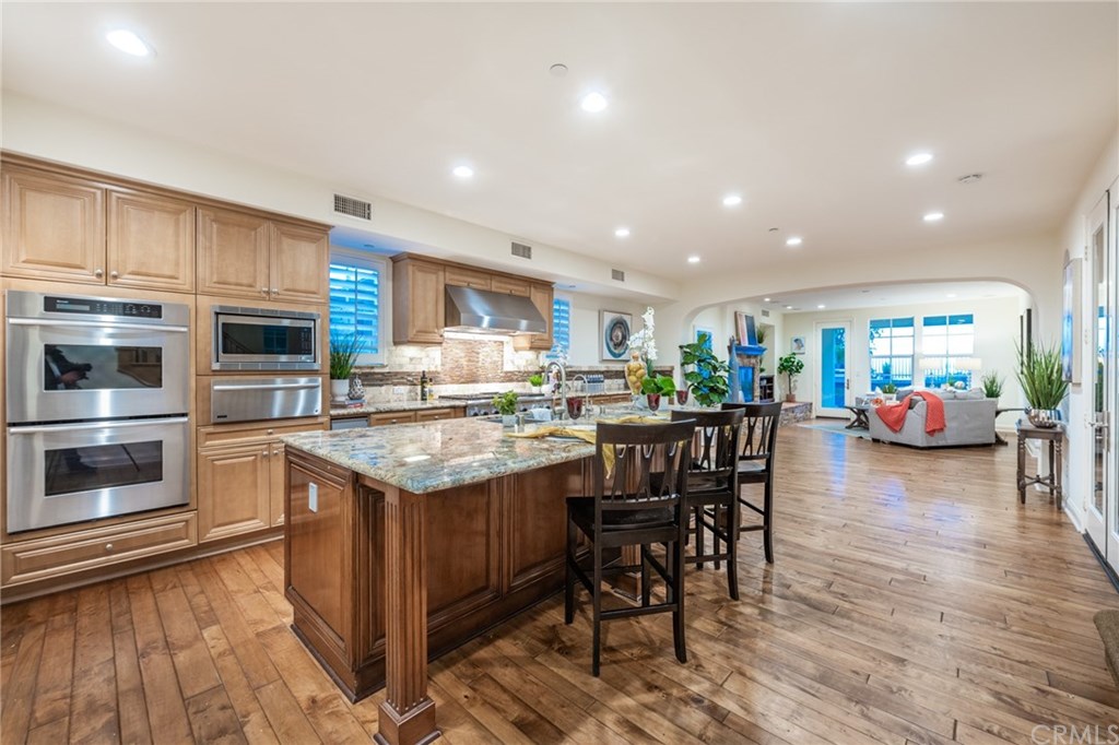 35 Cezanne Irvine, CA 92603 - Photo 10 of 63