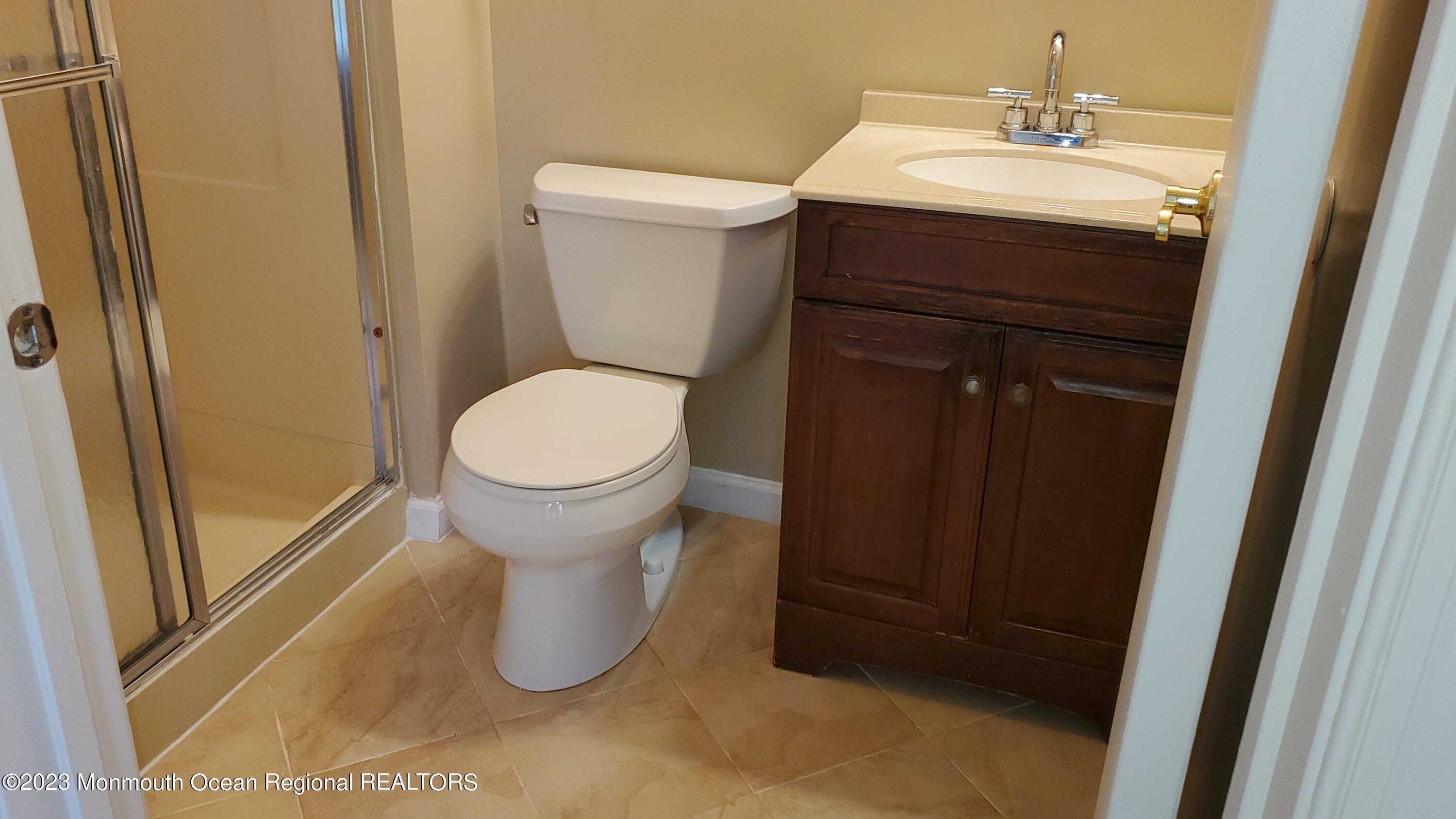 27 Linton Close Freehold, NJ 07728 - Photo 18 of 18 20230706_132935