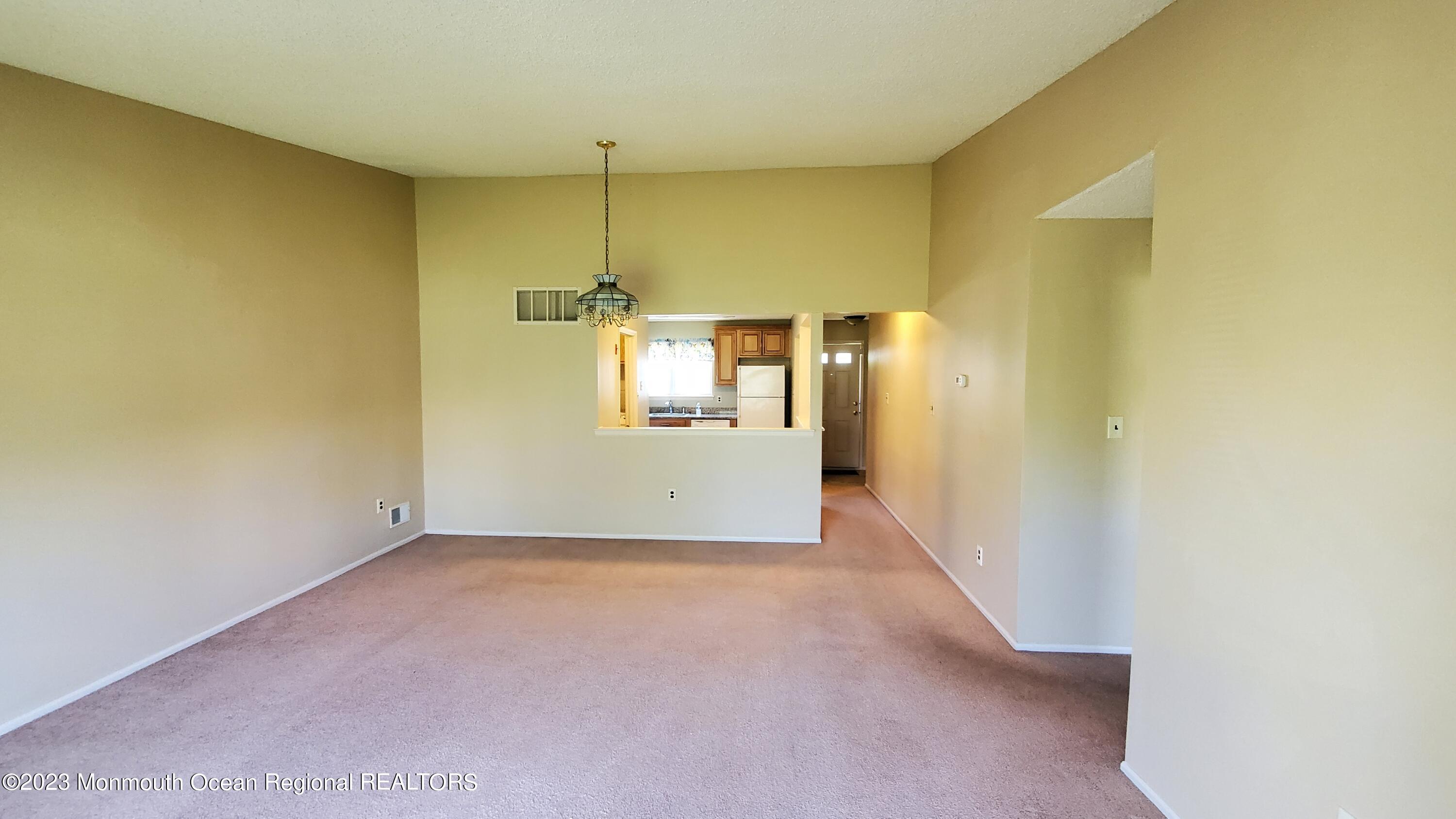 27 Linton Close Freehold, NJ 07728 - Photo 8 of 18 20230706_133152