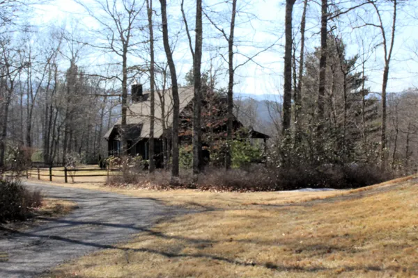 $690,000 | 625 Hummingbird Lane, Monterey, VA 24465