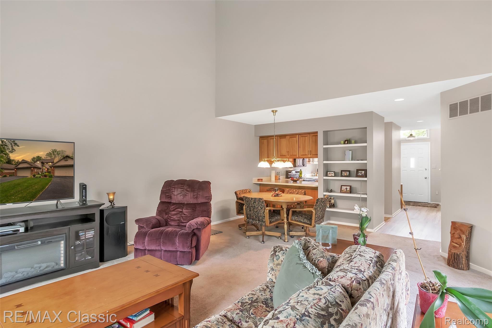 3344 Rivers Edge Drive Wayne, MI 48184 - Photo 13 of 50 Living Room and Dining Room view 4 of 4