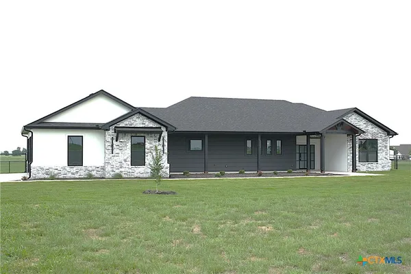 $775,000 | 611 Willow Moon Ranch Road, Crawford, TX 76638