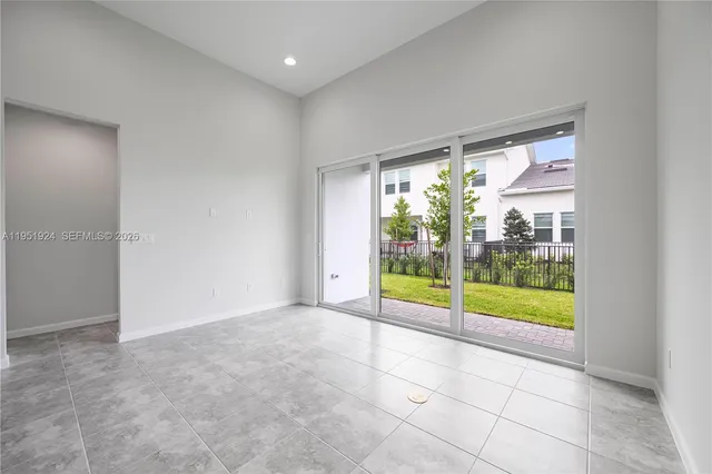 $3,000 | The Acreage, Westlake, FL 33470