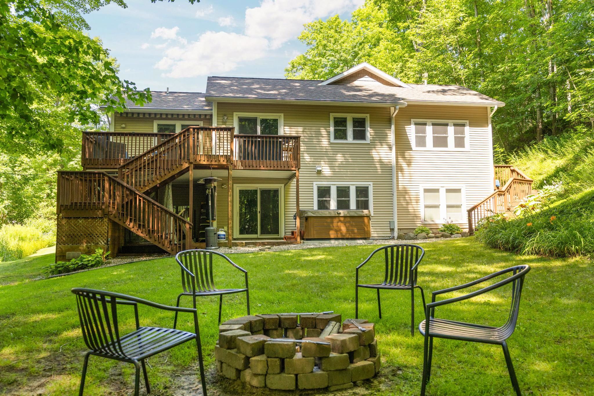 4651 Barnes Road Traverse City, MI 49684 - Photo 43 of 98 Gallery Image 43
