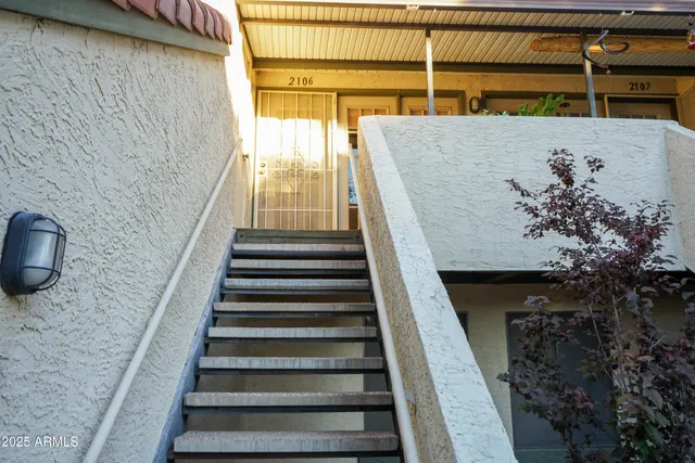 $209,999 | 30 East Brown Road, Unit 2106, Mesa, AZ 85201