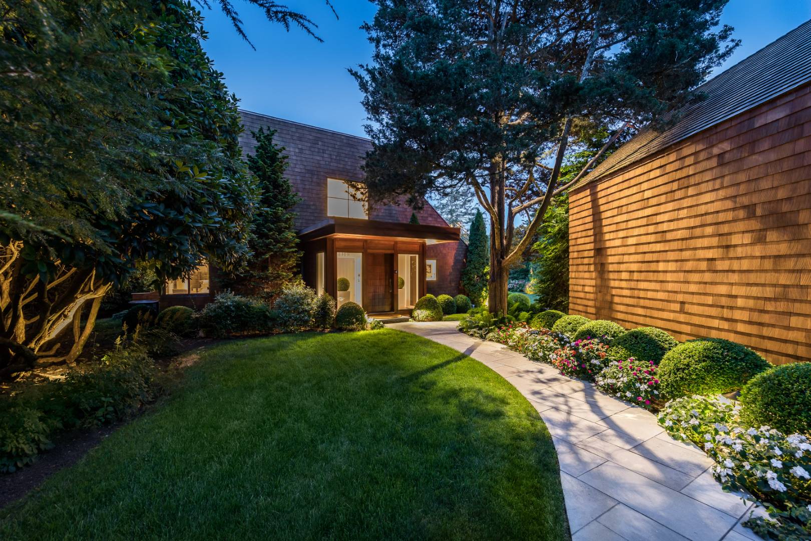 21 Jericho Road East Hampton, NY 11937 - Photo 2 of 36