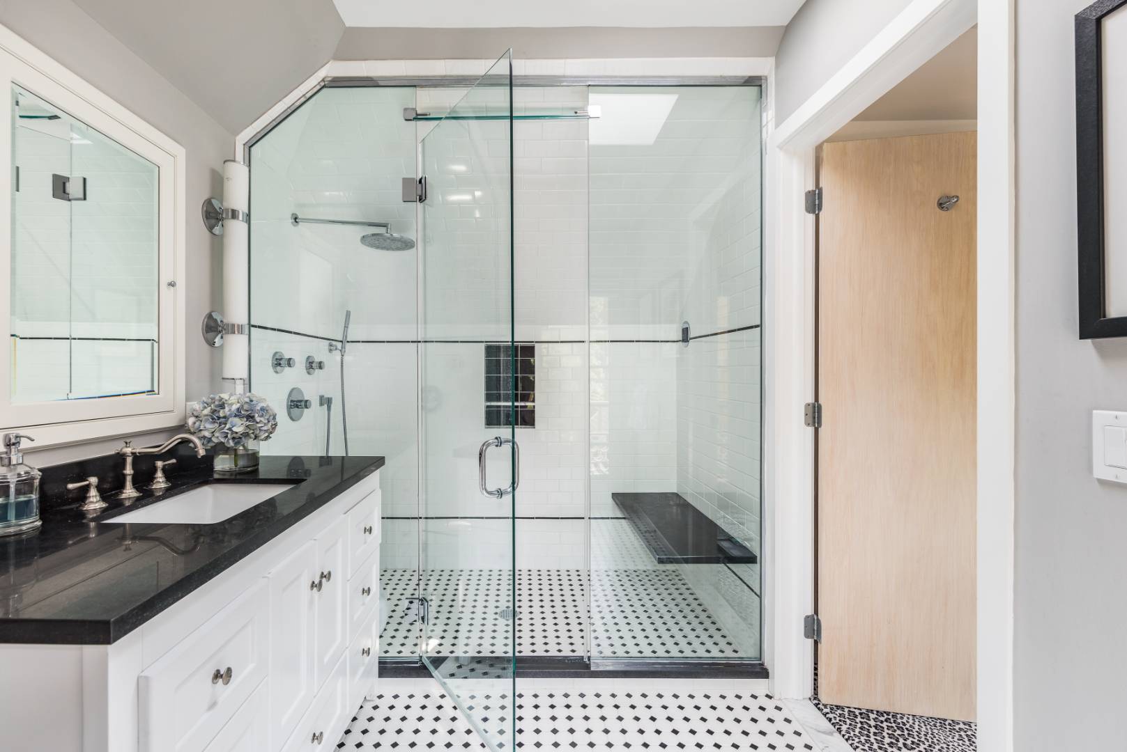 21 Jericho Road East Hampton, NY 11937 - Photo 18 of 36